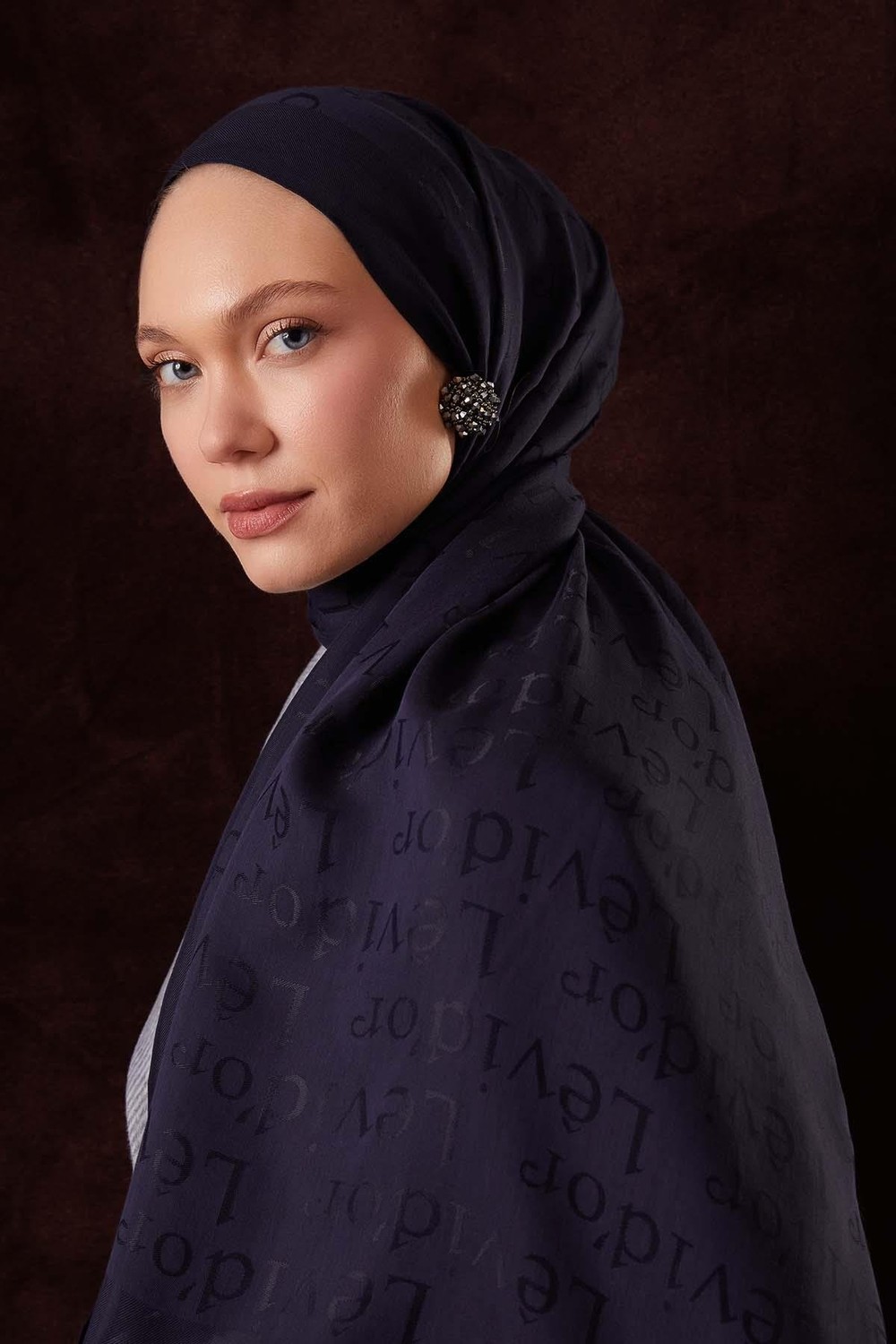 Yazı Baskılı Naia Jakar Şal - 1